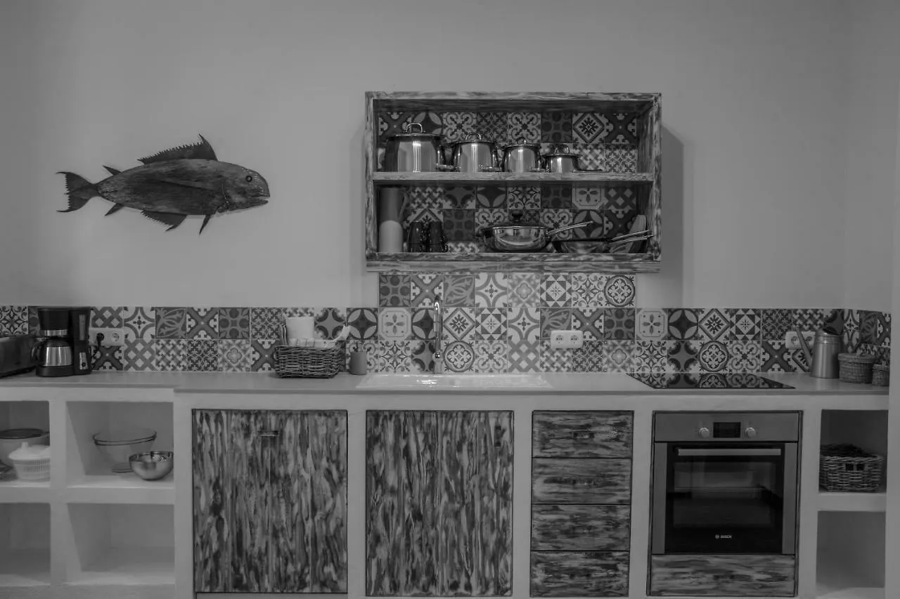 Casa Tahiche - Jacuzzi, Wifi & Bbq Villa